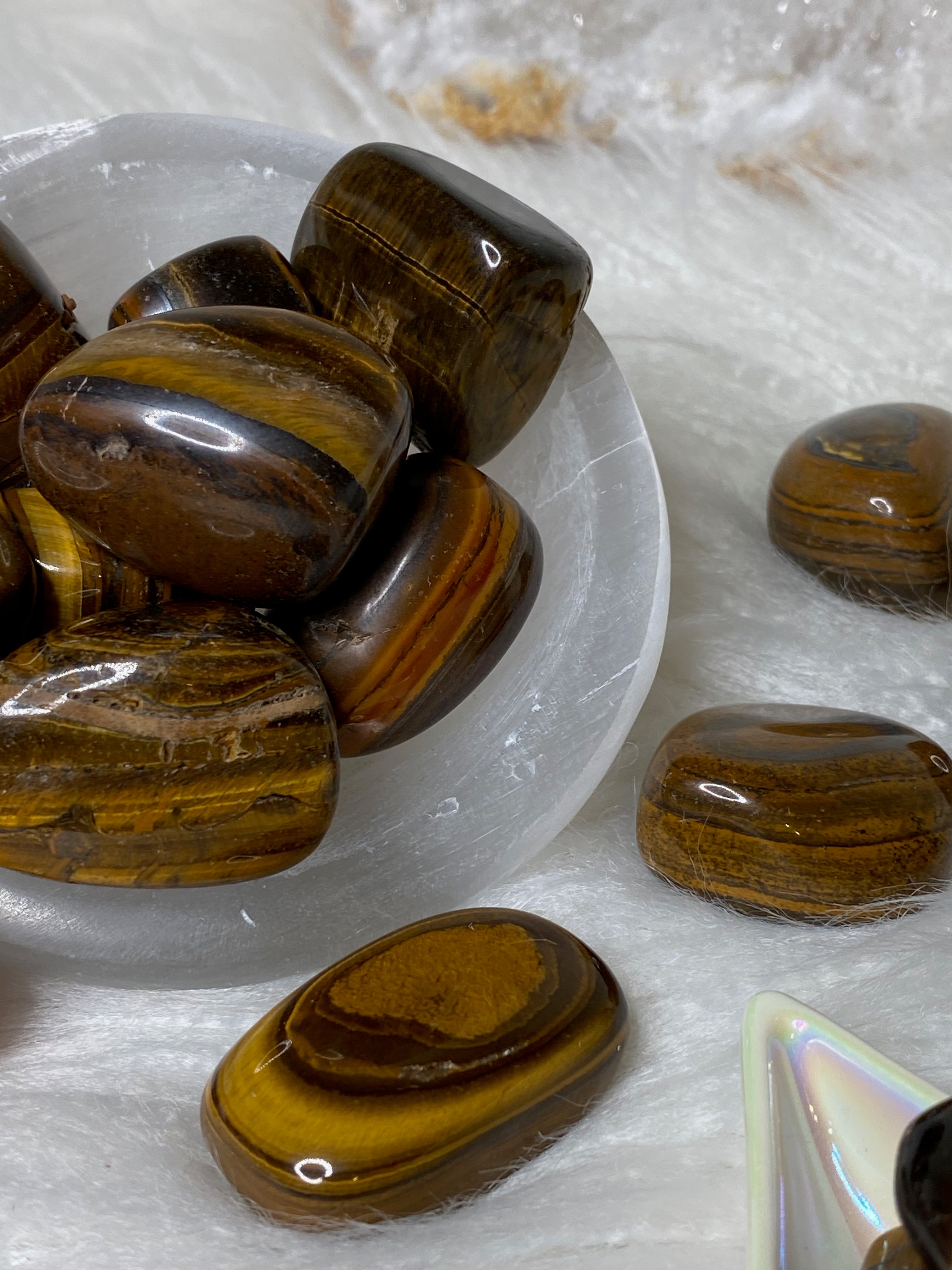 Tigers Eye Tumbled